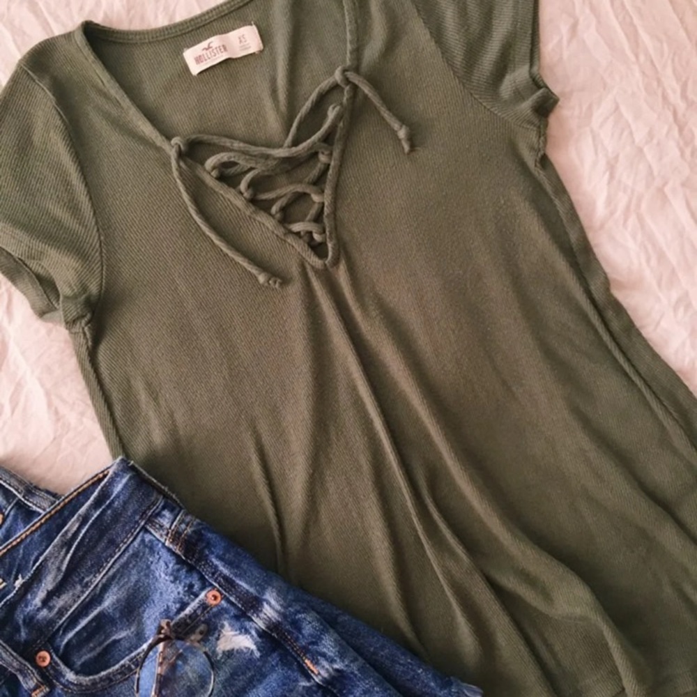 Hollister green lace up tee